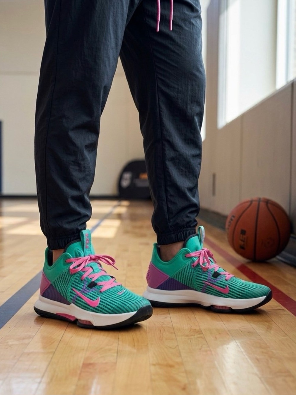 Woman / Men Nike LeBron Witness CZ4052-300 Green/Pink Basketball Sneaker Shoes